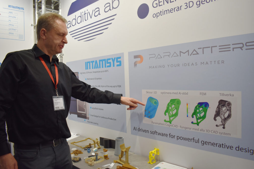 I montern var det också fokus på programvaror som arbetar med generativ design. På bild visar Robert Andersson hur Paramatters fungerar.